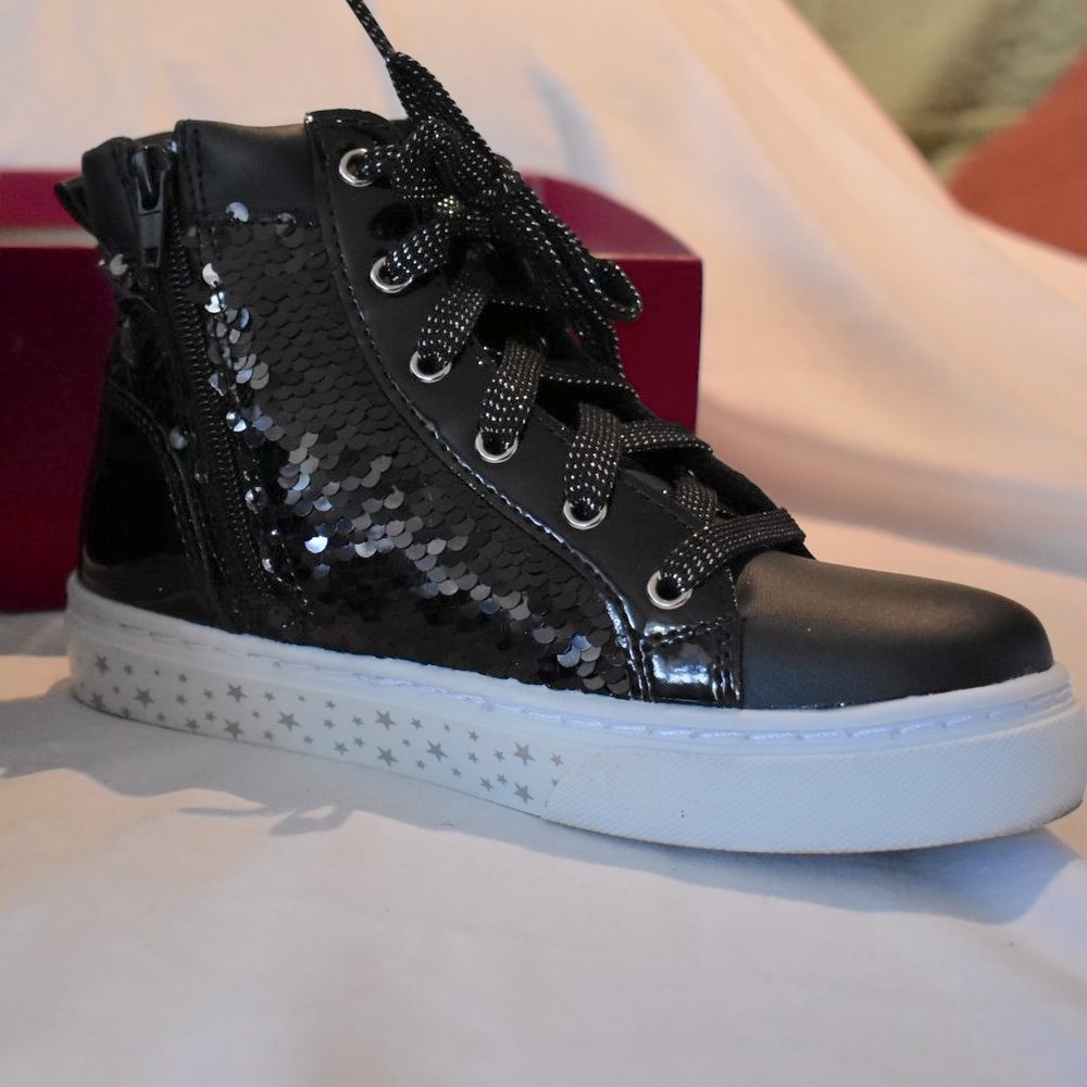 GIRL’S ZIPPERED SEQUINED HIGH TOP BOOTIES